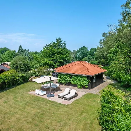 Holiday home Elline - 450m From The Sea In Sealand By Interhome Graested